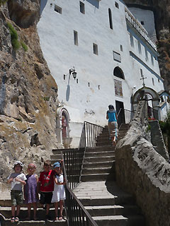 Отдых в черногорских лагерях - это сильный дух и здоровое тело