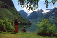 http://www.danko.ru/getmedia/d44fd743-50ad-446a-8c49-7f161a8b0175/Fishing-at-hjelle-in-Oppstryn-Destination-Stryn---Nordfjord.aspx?width=200&height=133