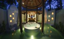 Bath in the Beach Villa.jpg