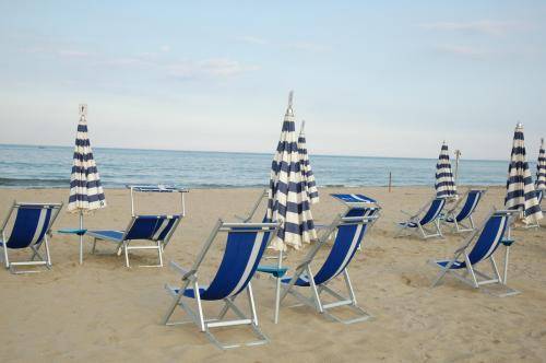 http://www.hotels.ru/content/images/hotel_static/image_big/825/82550406.jpg?ID_hotel=89700