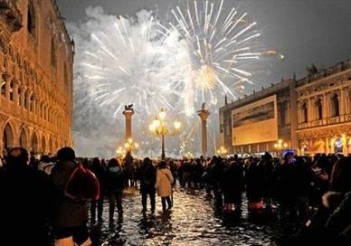 http://italia-ru.com/files/2capodannovenezia_0.jpg
