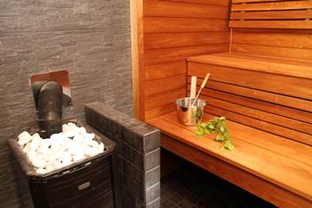 http://ahtiaisenlomamokit.fi/wp-content/gallery/kielo/sauna.jpg